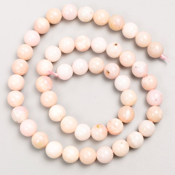 Koraliki na nitce z naturalnego kamienia różowy opal, gładkie kuleczki, średnica 8 mm, długość 39 cm +
