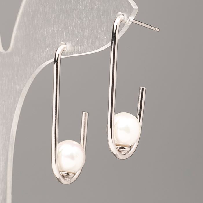 Kolczyki Xuping z Majorką, średnica 8 mm, długość 3 cm, rodowane
