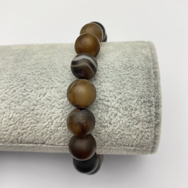 Bransoletka na elastycznej gumce, agat brązowy matowy, średnica 10 mm, długość 18 cm+