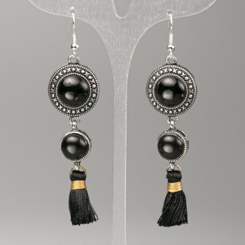 Kolczyki z agatu, średnica 19,5 mm i 12 mm, długość około 8,5 cm