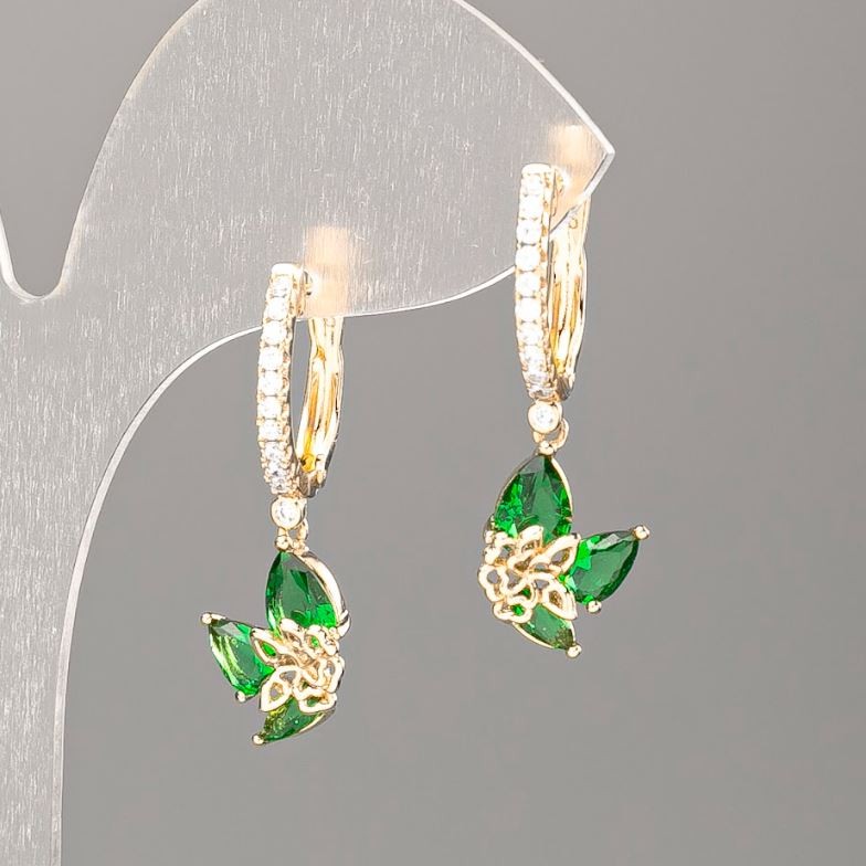 Kolczyki Xuping Pozłacane 18K z zielonym kamieniem, białymi cyrkoniami 30×10 mm