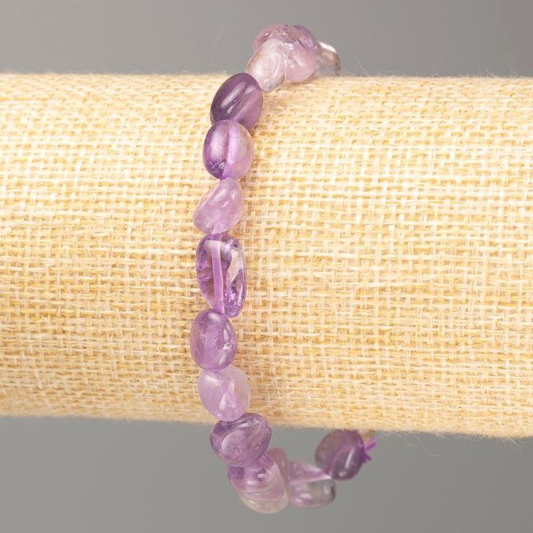 Bransoletka z naturalnego ametystu, kuleczki szlifowane, średnica 11×8 mm, długość 18 cm