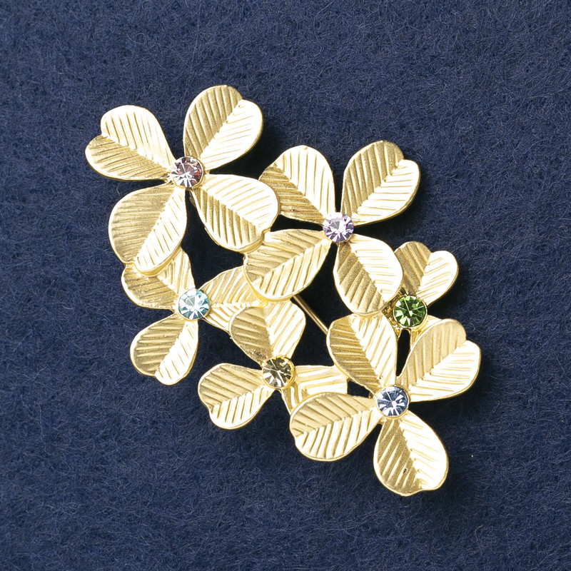 Broszka Listki – emalia żółta, z kryształkami, metal złoty 57×40 mm
