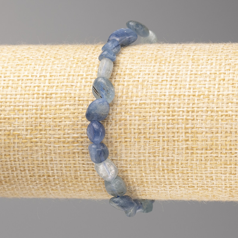 Bransoletka z kamienia kianitu fasetowana, średnica 7×10 mm ± na gumce, długość 18 cm+