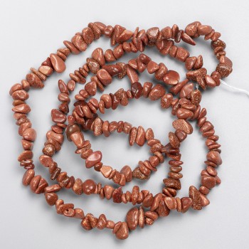 Koraliki awenturytu Złoty piasek (syntetyczny) drobinki na nitce, średnica 8×3 mm, długość 80 cm