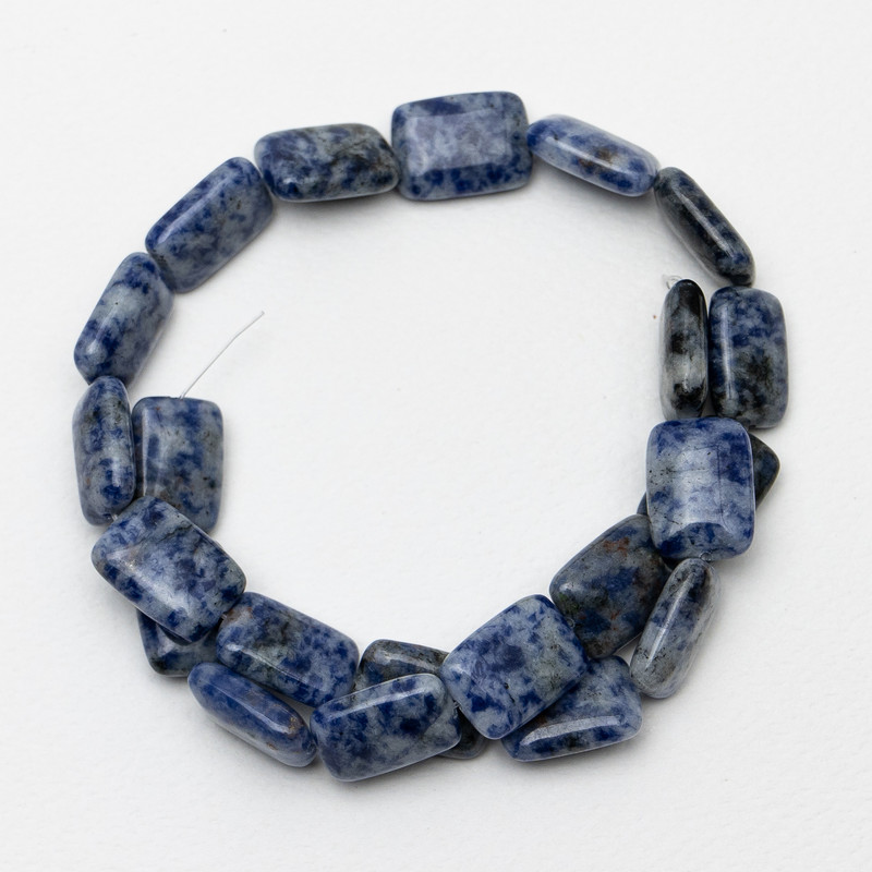 Koraliki z sodalitytu, naturalny kamień, prostokątne, 13 × 18 × 6 mm, długość 40 cm na żyłce