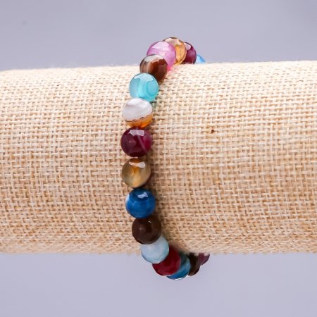 Bransoletka z agatu wielobarwnego – naturalny kamień, fasetowane kuleczki, średnica ok. 8 mm, długość 18 cm (na elastycznej gumce)
