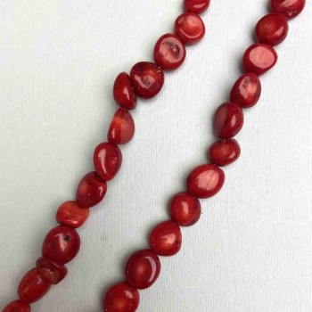 Koral naturalny owalny na żyłce, średnica 11–13×11–12 mm, długość 40 cm