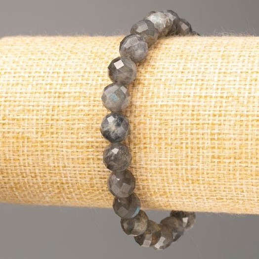 Bransoletka z labradorytu, naturalny kamień, fasetowana kulka, średnica ok. 8 mm, długość 18 cm (na elastycznej gumce)