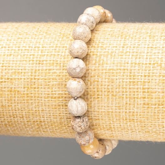 Bransoletka ze skamieniałego korala — fasetowana kula, średnica 8 mm, długość 18 cm (elastyczna)