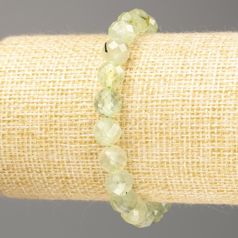 Bransoletka z naturalnego kamienia prenit – fasetowana kulka, średnica 8 mm, długość 18 cm (elastyczna)
