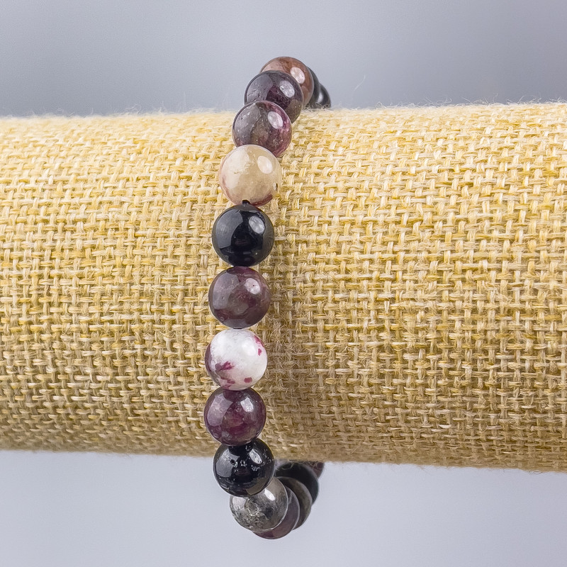 Bransoletka z naturalnego turmalinu — gładkie kuleczki o średnicy 8 mm, długość 18 cm (elastyczna)