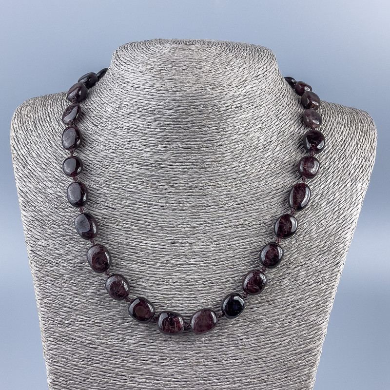 Naszyjnik z naturalnego granatu fasetowanego, średnica koralików 15×11×7 mm ±, długość 45 cm