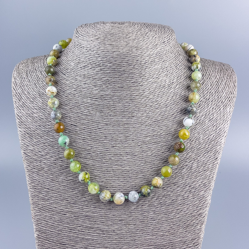 Naszyjnik z naturalnego kamienia zielony opal, gładka kulka, średnica 8,5 mm, długość 50 cm +