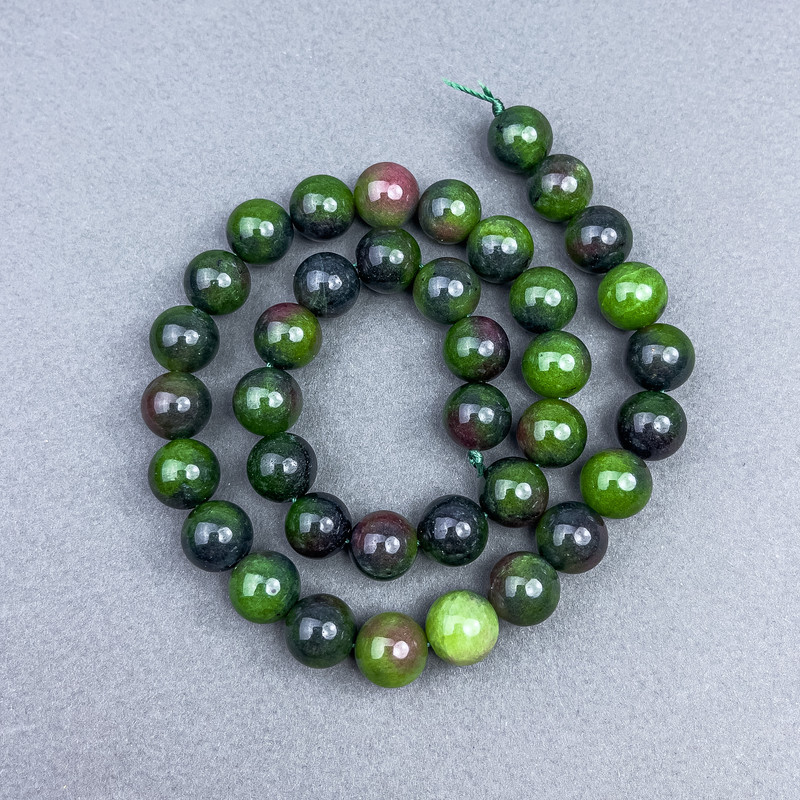 Koraliki zozytu, gładkie kuleczki, średnica 10,5 mm ±, na nitce, długość ok. 39 cm