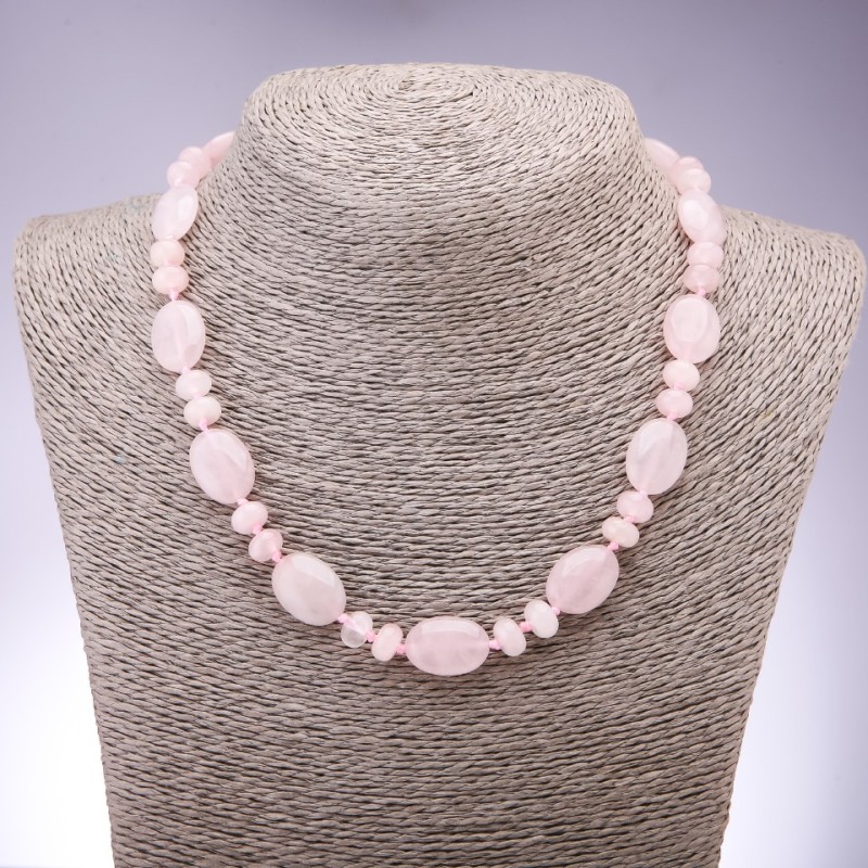 Naszyjnik z naturalnego kamienia, różowy kwarc, płaski owal, średnica 13×18 mm, rondel, średnica 9×6 mm, długość 45 cm