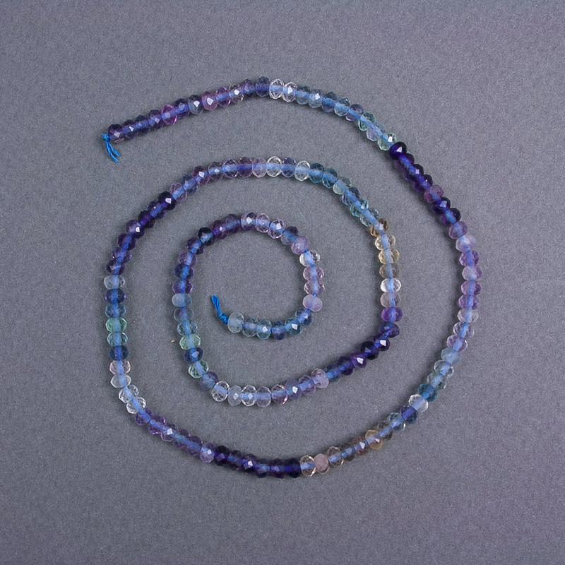 Koraliki z fluorytu, naturalny kamień, fasetowane rondelki, średnica 4×3 mm, na nitce, długość 39 cm+