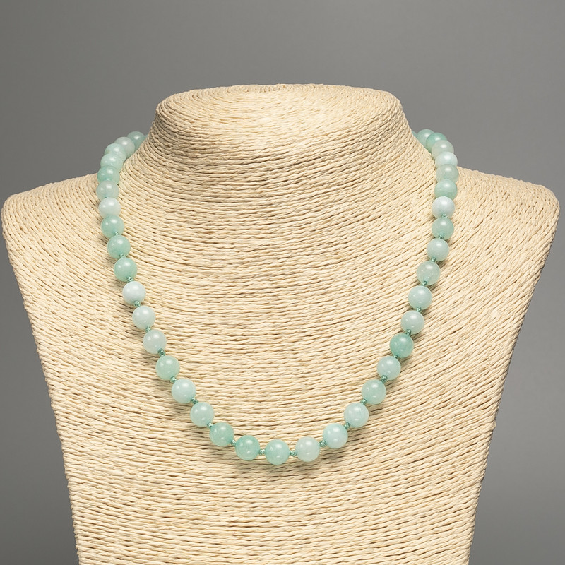 Naszyjnik z naturalnego kamienia larimar — gładka kulka, średnica 8 mm, długość 51 cm