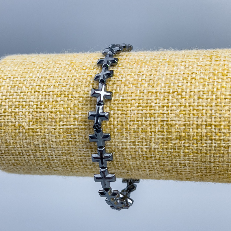 Bransoletka hematyt «Krzyż», średnica 8×8×3 mm ±, długość 18 cm (rozciągana)