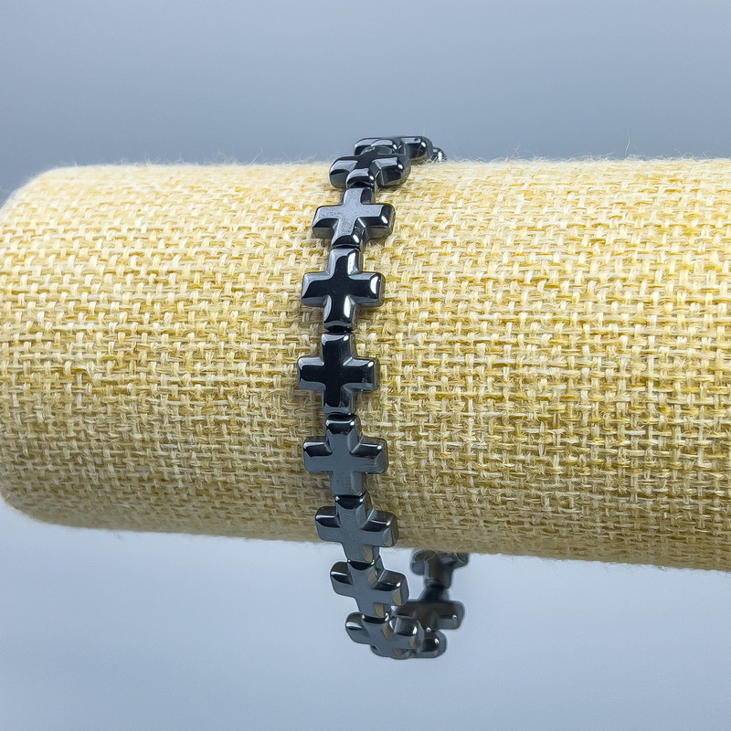 Bransoletka z hematytu – Krzyż, średnica 10×10×4 mm ±, długość 18 cm (rozciągliwa)