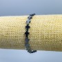 Bransoletka z hematitu w kształcie krzyża, średnica 8×6 mm, długość 18 cm (rozciągliwa)