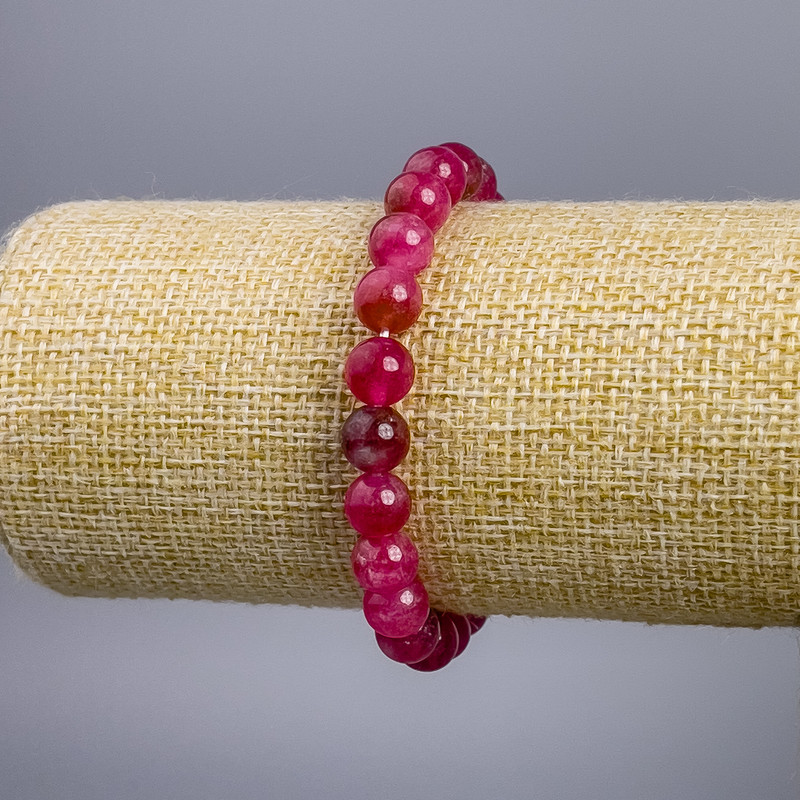 Bransoletka z turmalinu arburowego (sztuczny) – gładka kulka, średnica około 8 mm, długość 18 cm, elastyczna