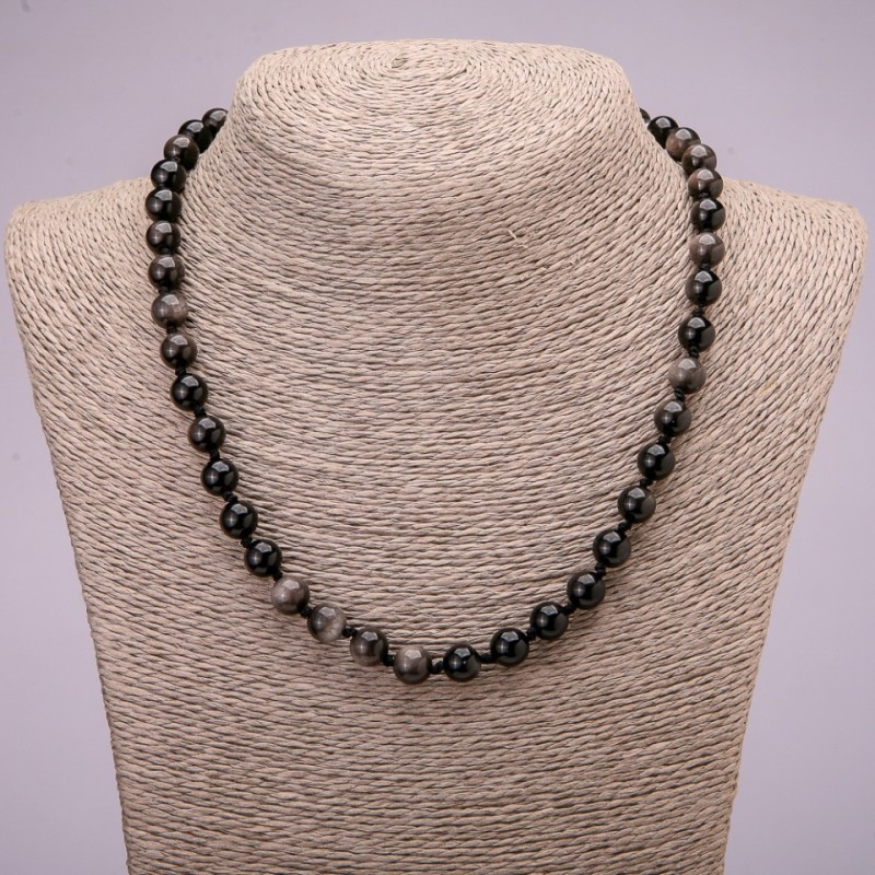 Naszyjnik z naturalnego obsydianu – srebrzysta kula, średnica około 8 mm, długość 45 cm
