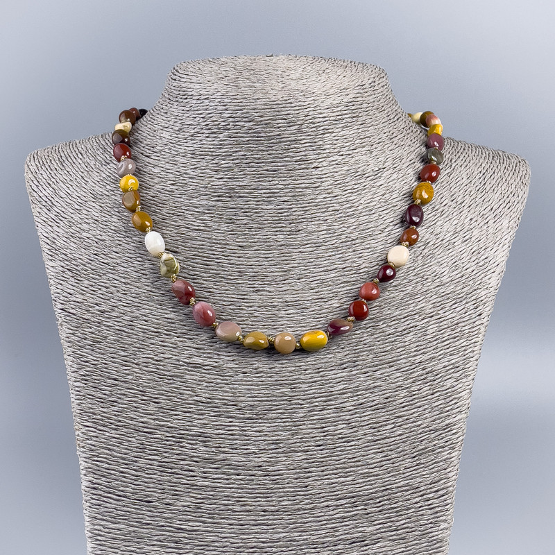Naszyjnik z jaspisu mookaite, fasetowany, średnica 7×8 mm, długość 48 cm