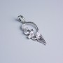 Wisiorek Xuping rodowany „Kotka” z białymi cyrkoniami 27x13 mm+