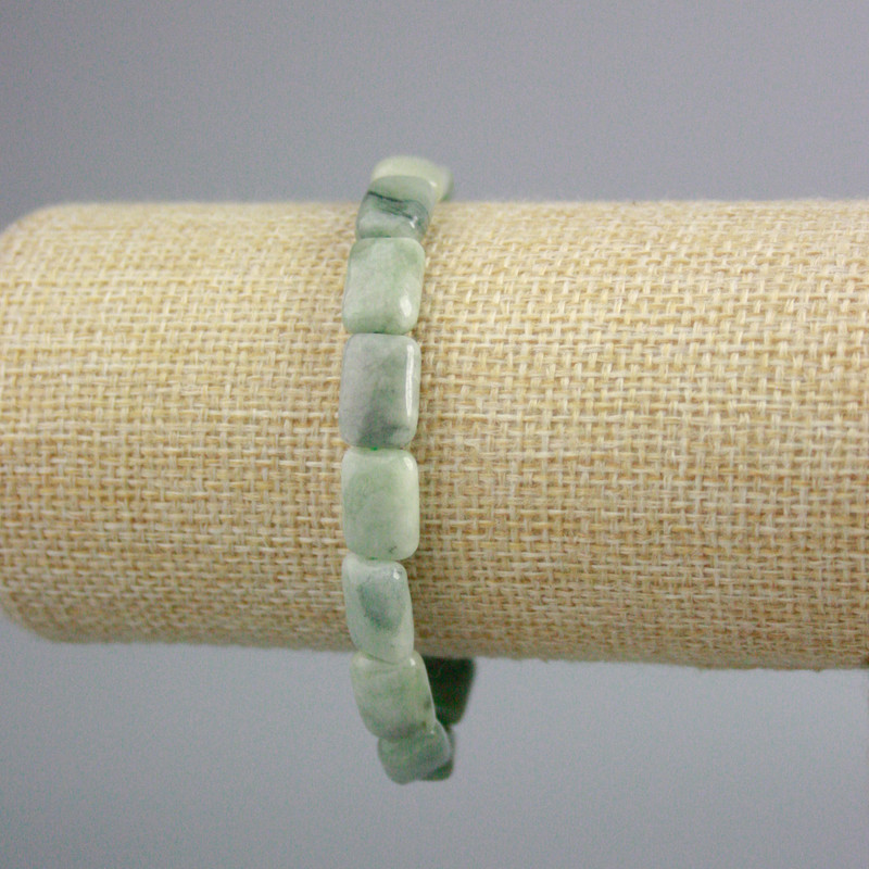 Bransoletka z jadeitu, naturalny kamień, prostokątne wstawki o wymiarach 12×8 mm, długość 18 cm +/- (rozciągliwa)