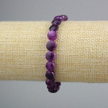 Bransoletka z sugilitą, szlifowane monetki, średnica 8,5 mm, długość 18 cm (rozciągliwa)