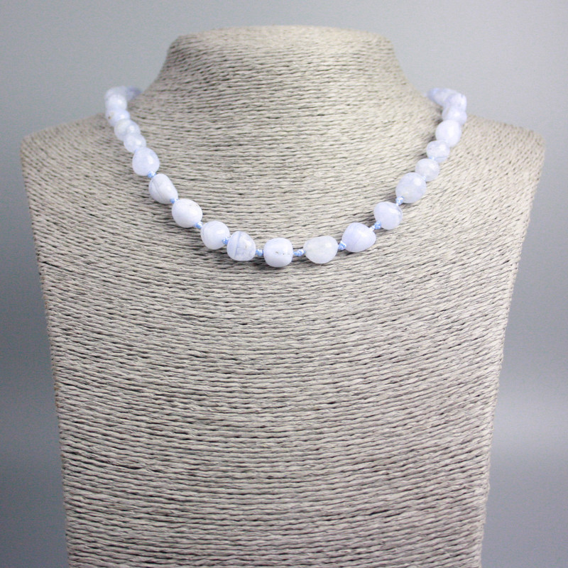 Naszyjnik z błękitnego agatu i chalcedonu, naturalny kamień, koraliki o wymiarach 11×8 mm, długość ok. 46 cm