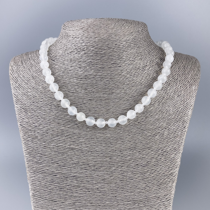Naszyjnik «Biały kwarc» (akryl sztuczny) gładkie kuleczki, średnica 8,5 mm, długość 46 cm