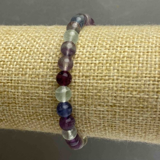 Bransoletka z fluorytu, naturalny kamień, gładkie kulki, średnica 6 mm, długość 18 cm (na elastycznej bazie)