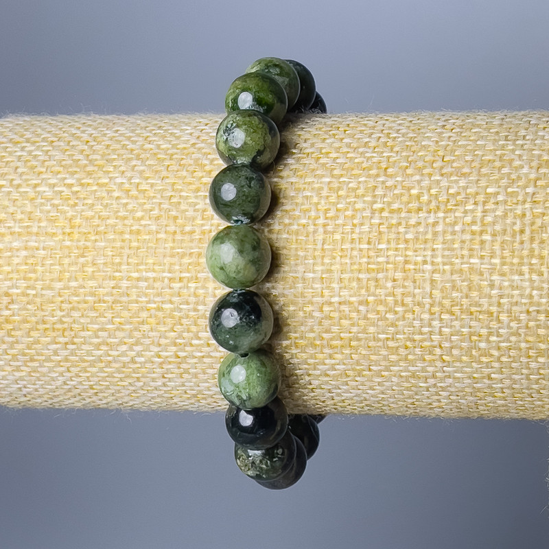 Bransoletka z diopsydem naturalnym, gładkie kuleczki o średnicy 10,5 mm, długość 18 cm (elastyczna)