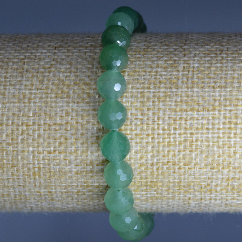 Bransoletka z nefrytu, naturalny kamień, fasetowane kulki, średnica 8 mm, długość 18 cm (rozciągliwa)