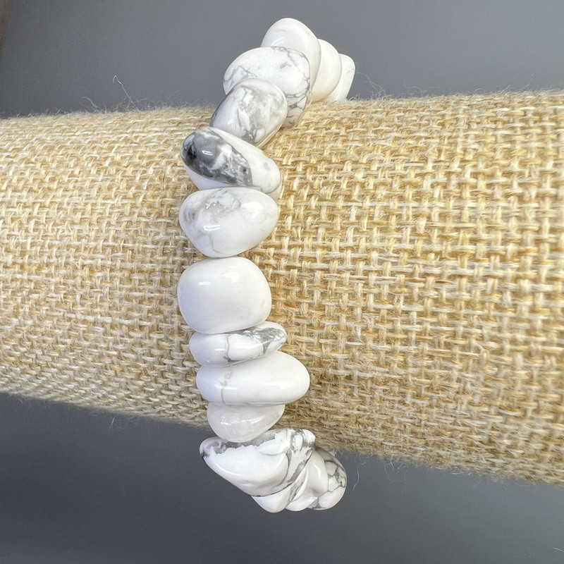 Bransoletka z howlit, naturalny kamień, fasetowana, średnica 12×7 mm, długość 18 cm, elastyczna