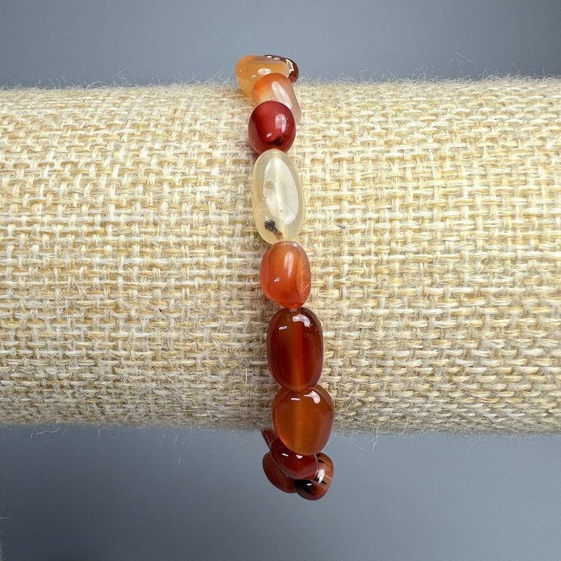 Bransoletka z karneolu, naturalny kamień, fasetowana, średnica 7×12 mm ±, długość 18 cm ± (rozciągana)