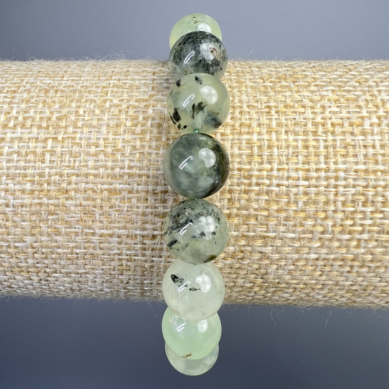 Bransoletka z prenitu, naturalny kamień, gładka kulka, średnica 10 mm, długość 18 cm, elastyczna