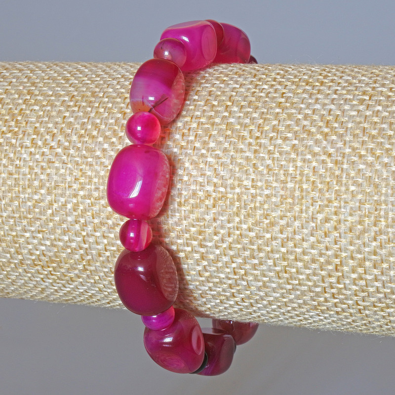 Bransoletka z malinowego agatu, naturalny kamień, kostki 9×12 mm i gładkie kulki 6 mm, długość 18 cm, elastyczna