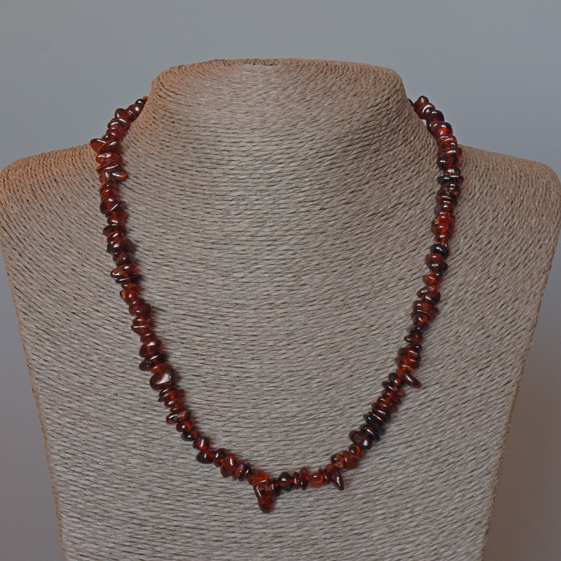 Naszyjnik z brunatnego granatu, naturalny kamień, kaboszon, średnica 7×3 mm ±, długość 48 cm
