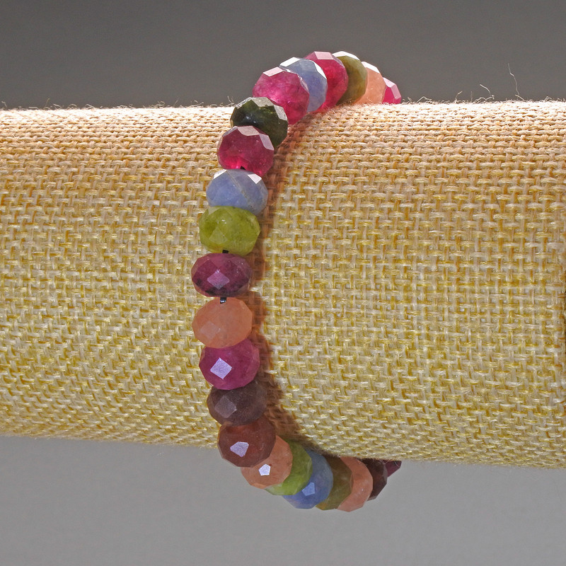 Bransoletka z naturalnego turmalinu, fasetowane rondelki z kamienia, średnica około 8×6 mm, długość 18 cm (na bazie elastycznej)