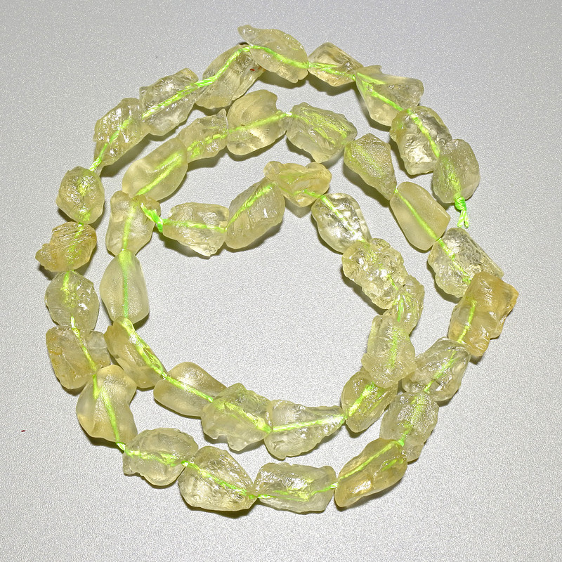 Koraliki z cytrynowego kwarcu, naturalny kamień, o średnicy 9×10 mm, długość 40 cm, na nici