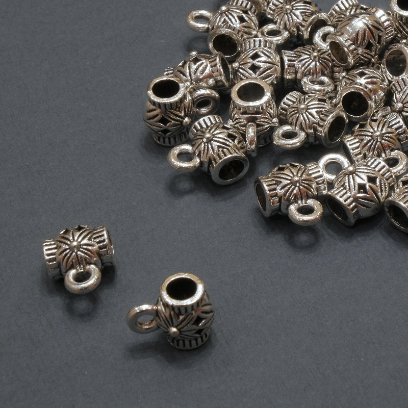 Okucie Bail – uchwyt, średnica 6×8 mm, otwór Ø 3,3 mm, opakowanie 20 g ± 25 szt. (+/-)