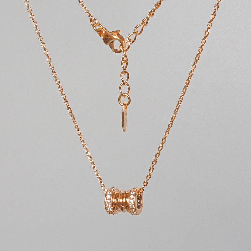 Łańcuszek Xuping z zawieszką z białymi cyrkoniami, średnica 9×7 mm, długość 40–45 cm, grubość 1 mm