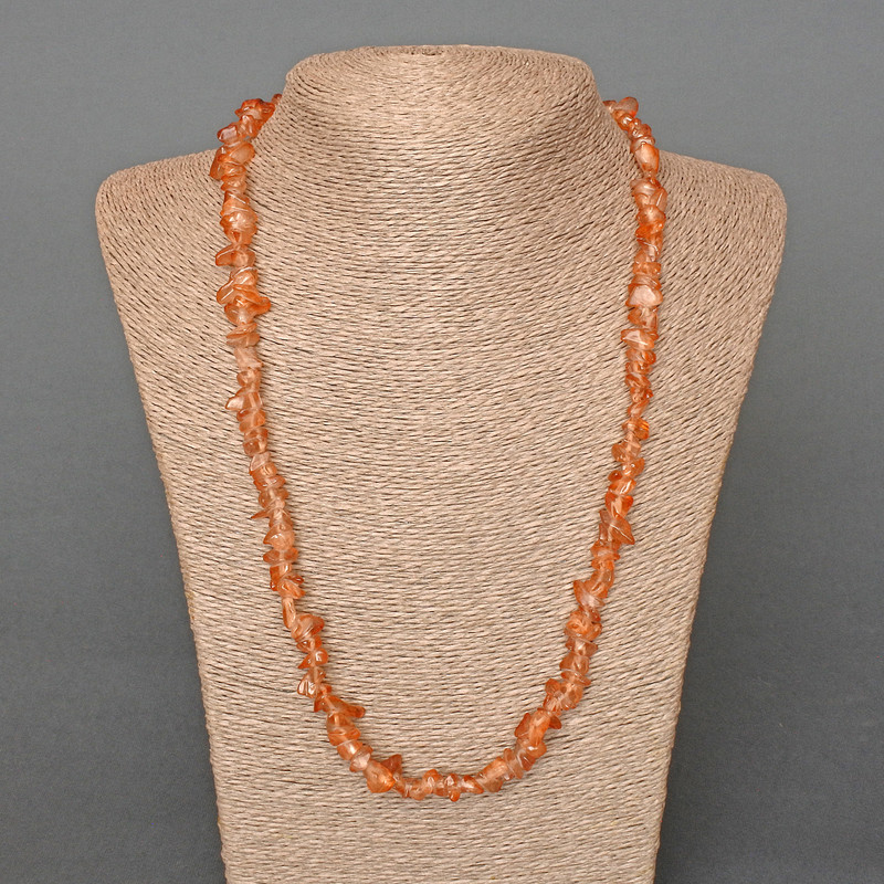 Naszyjnik z barwionego kwarcu – drobiny, średnica 8×4 mm, długość 57–62 cm