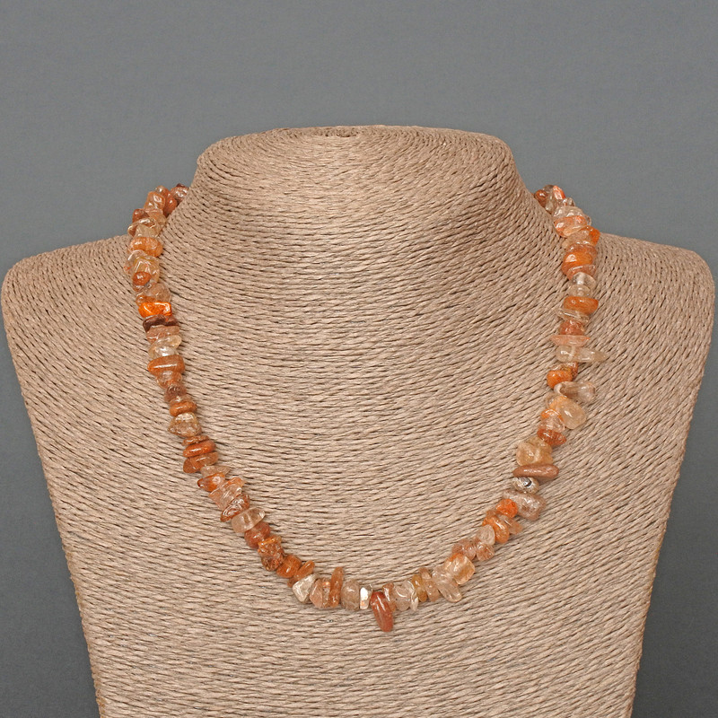 Naszyjnik z kwarcu rutylowego włochatego, naturalny kamień – fragmenty, długość 46 cm, średnica 8×3 mm