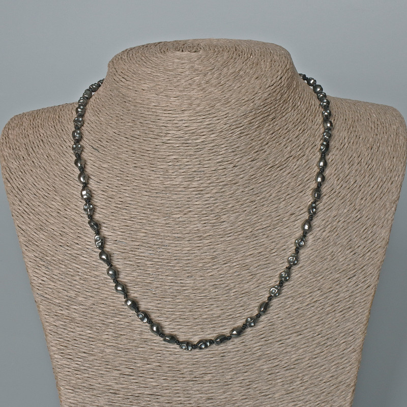 Naszyjnik z hematytu - Czaszka, średnica 5×6×5 mm, długość 46 cm