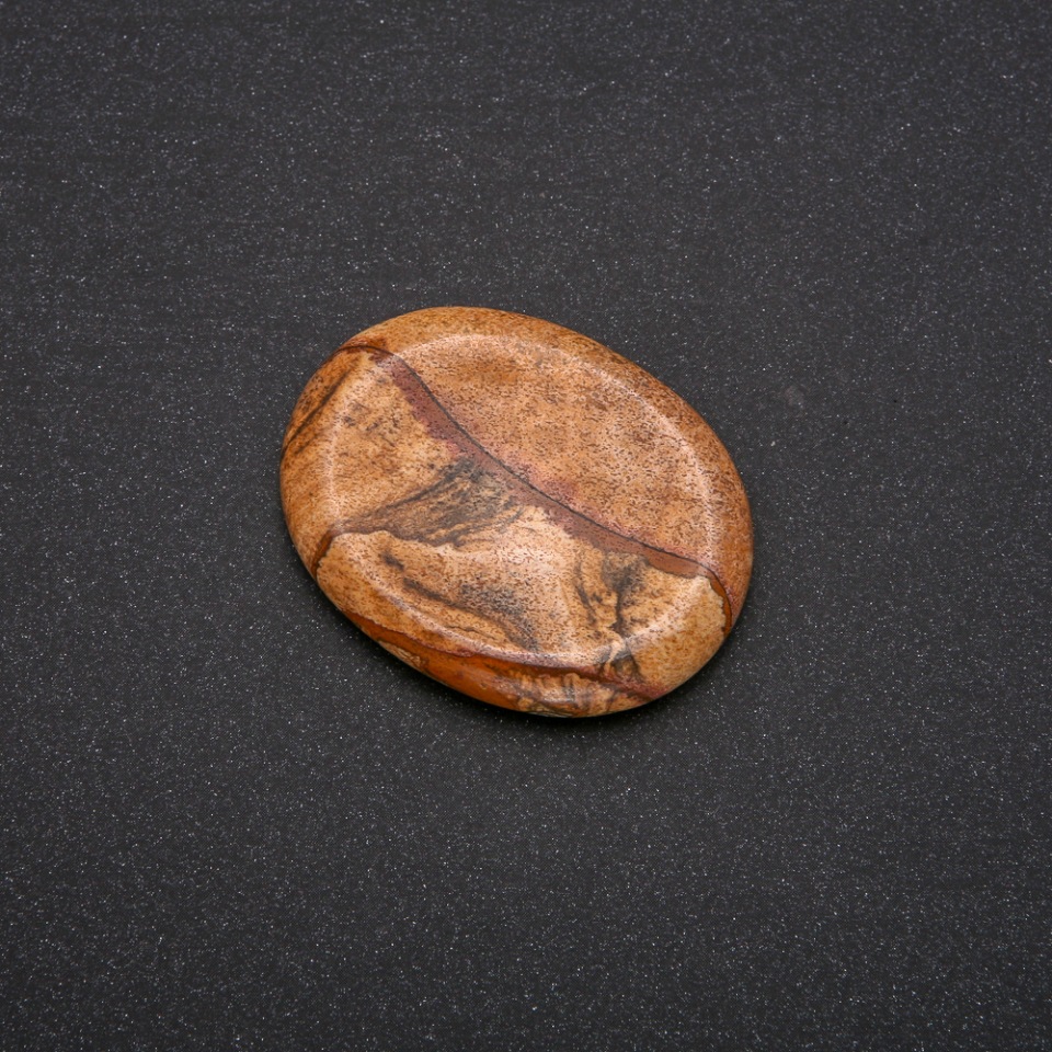 Masażer-skrobaczka do twarzy z naturalnego kamienia – pejzażowy jaspis, 45,5 × 35,5 mm