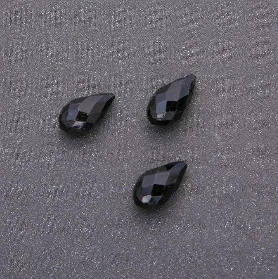 Koralik-wisiorek z agatu fasetowanego w kształcie kropli 8 × 12,5 mm